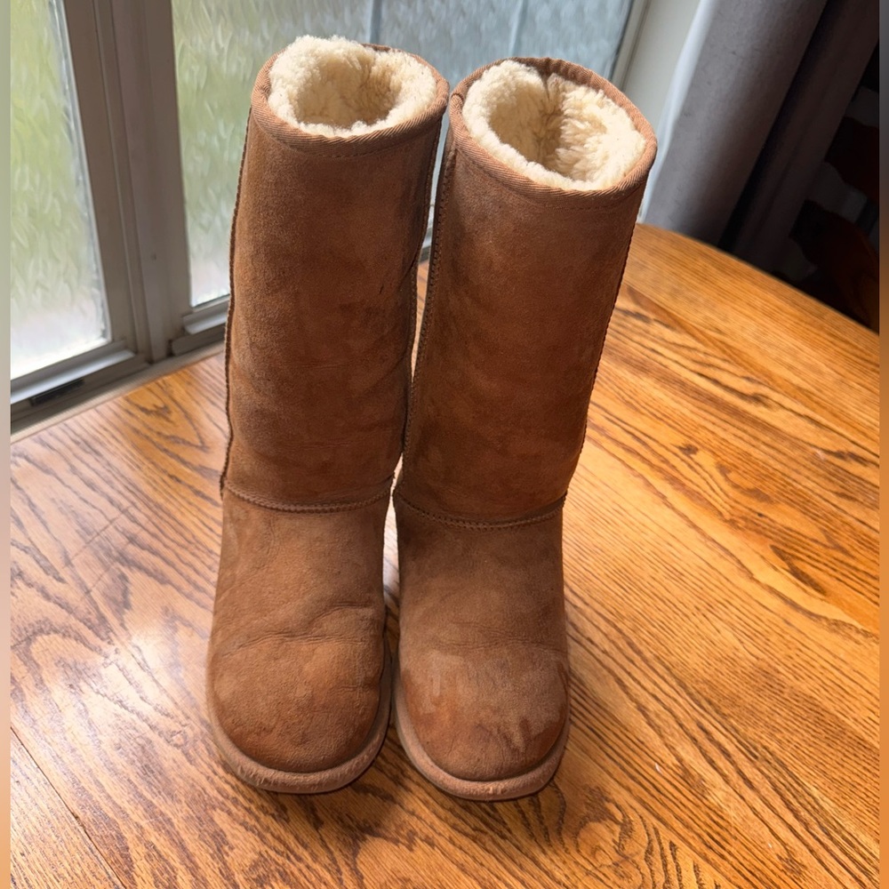 UGG Brown Shearling-Lined Boots size 7 - Picture 1 of 11
